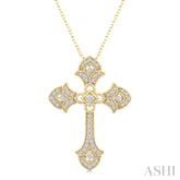 1/4 Ctw Cross Round Cut Diamond Fashion Pendant With Chain in 14K Yellow Gold