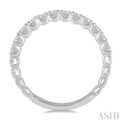 1/2 ctw Lattice Round Cut Diamond Wedding Band in Platinum