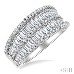 1 1/2 Ctw Baguette and Round Cut Diamond Fashion Band in 14K White Gold