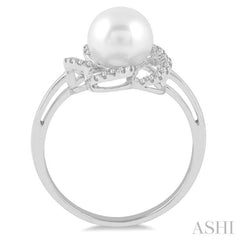 7 MM Cultured Pearl and 1/10 ctw Single Cut Diamond Ring in 14K White Gold