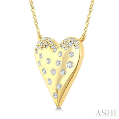 1/5 Ctw Round Cut Diamond Heart Mosaic Pendant With Chain in 10K Yellow Gold