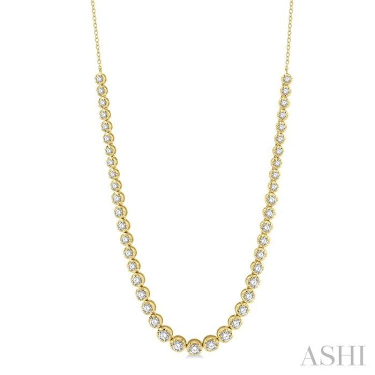 3 Ctw Round Cut Diamond Illusion Necklace in 10K Yellow Gold