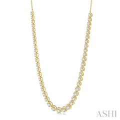 3 Ctw Round Cut Diamond Illusion Necklace in 10K Yellow Gold