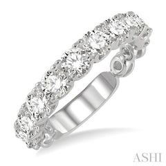2 Ctw Lattice Round Cut Diamond Wedding Band in 14K White Gold