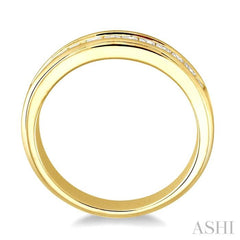 3/4 Ctw Princess Cut Diamond Band in 14K Yellow Gold