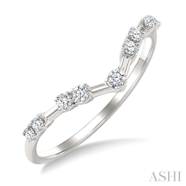 1/5 Ctw Chevron Spaced Round Cut Diamond Fashion Band in 14K White Gold