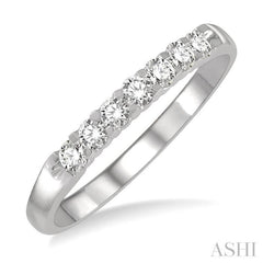 1/4 Ctw 7 Stone Round Cut Diamond Wedding Band in 14K White Gold