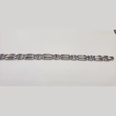 14 karat white gold mens bracelet with diamonds set in the center of each link .
