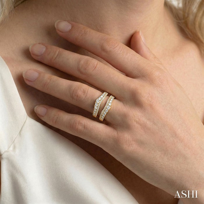 3/4 Ctw Round Cut Diamond Insert Ring in 14K Yellow Gold