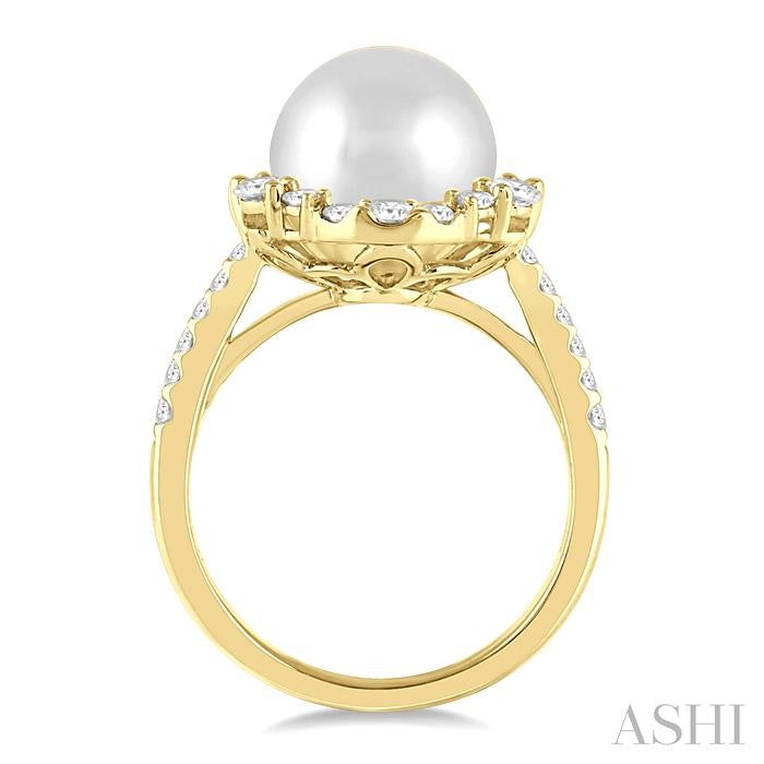 10 MM Cultured Pearl and 3/4 Ctw Hexagon Shape Round Cut Diamond Ring in 14K Yellow Gold