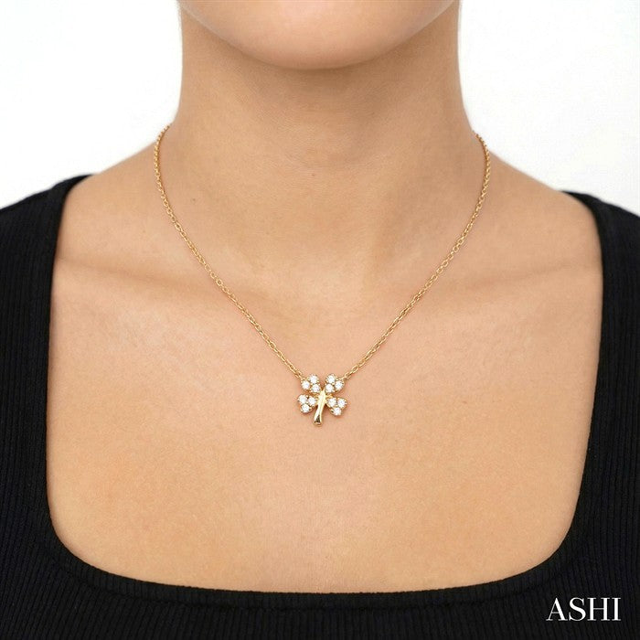 1/10 Ctw Four-Leaf Clover Round Cut Diamond Petite Fashion Pendant With Chain in 10K Yellow Gold