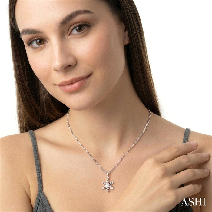 1/10 Ctw Petite Snowflake Round Cut Diamond Fashion Pendant With Chain in 10K White Gold