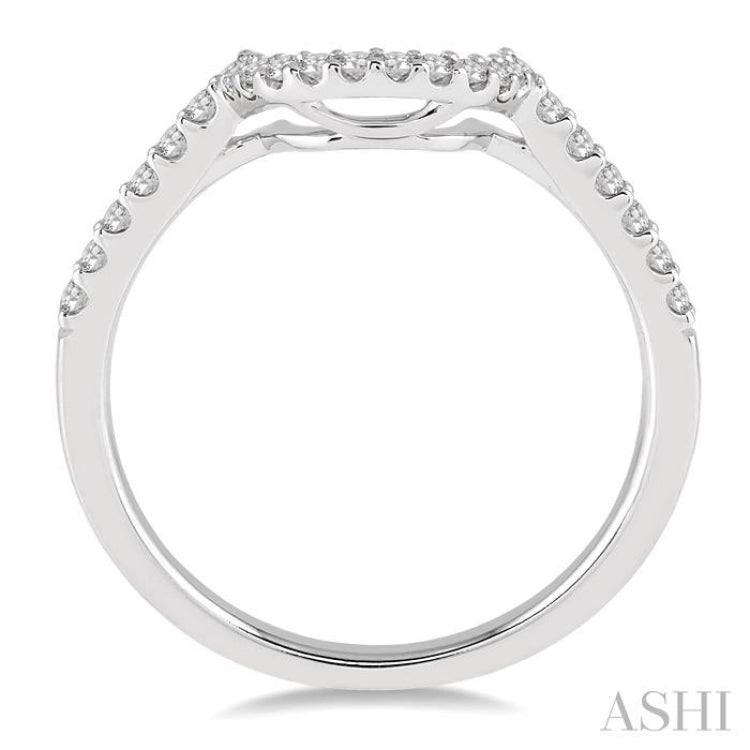 1/4 ctw Round Cut Diamond Wedding Band in 14K White Gold