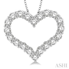 1 Ctw Heart Shape Round Cut Diamond Pendant With Chain in 14K White Gold