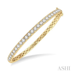 3 Ctw Round Cut Diamond Bangle in 14K Yellow Gold