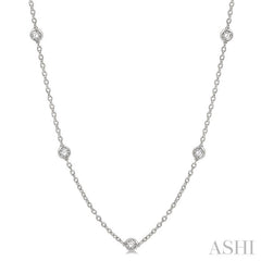 1 1/2 Ctw Round Cut Diamond Fashion Necklace in 14K White Gold