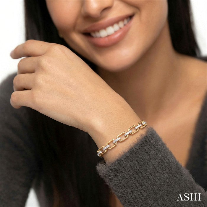 1/3 Ctw Round Cut Diamond Bold Octagonal Shape Link Bracelet in 10K Yellow and White Gold