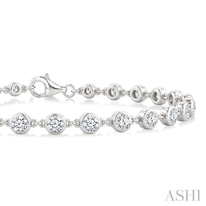 2 Ctw Bezel Set Round Cut Diamond Station Bracelet in 14K White Gold