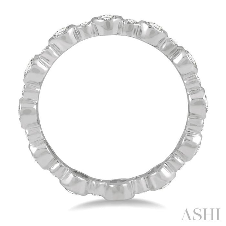 1 ctw Circular Mount Round Cut Diamond Eternity Wedding Band in 14K White Gold