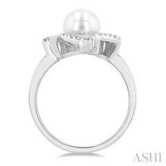 7X7 MM Round Shape Cultured Pearl and 1/50 Ctw Swirl Round Cut Diamond Ring in Sterling Silver