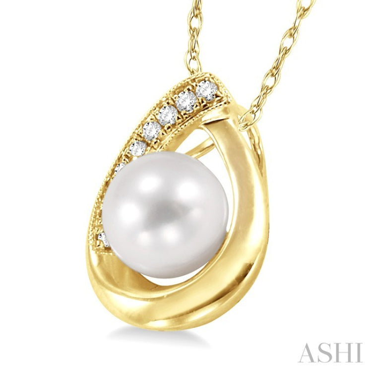 6.5 MM Round Shape Cultured Pearl and 1/20 Ctw Round Cut Diamond Pendant in 10K Yellow Gold with Chain