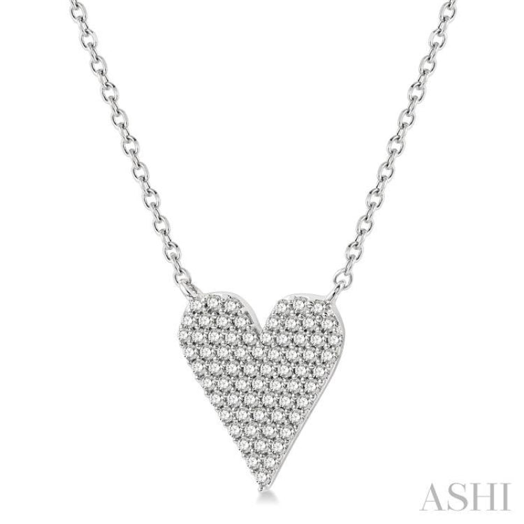 1/4 Ctw Heart Charm Round Cut Diamond Fashion Necklace in 10K White Gold