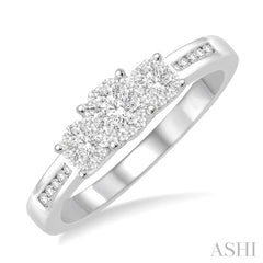 1/3 Ctw Round Cut Diamond Lovebright Ring in 14K White Gold