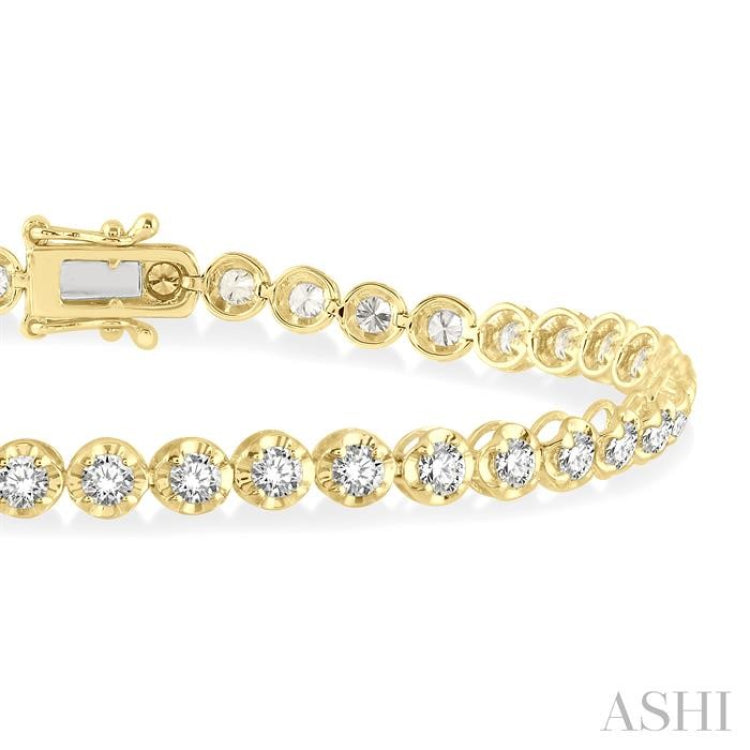 3 Ctw Round Cut Diamond Illusion Tennis Bracelet in 10K Yellow Gold