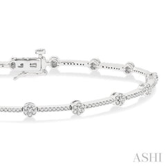 1 Ctw Cluster Round Cut Diamond Bar Link Bracelet in 10K White Gold