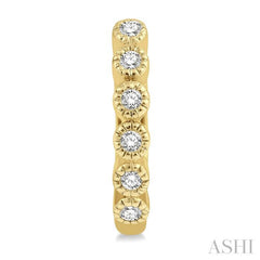 1/10 Ctw Round Cut Diamond Huggie Earrings in 14K Yellow Gold