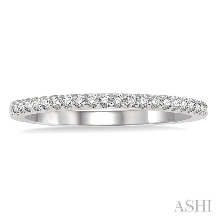 1/10 Ctw Round Cut Diamond Wedding Band in 14K White Gold