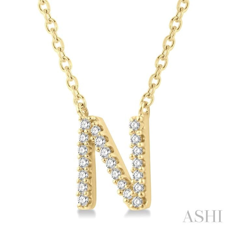 1/20 Ctw Initial 'N' Round Cut Diamond Pendant With Chain in 14K Yellow Gold