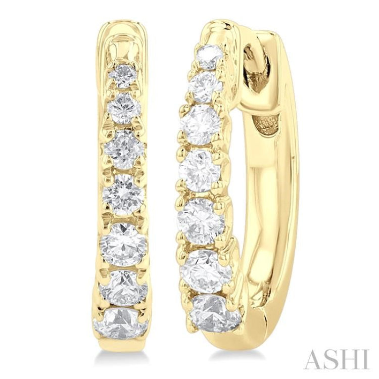 1/4 ctw Graduated Round Cut Diamond Fashion Huggies in 10K Yellow Gold