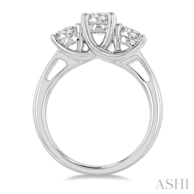 1 1/2 Ctw Round Cut Diamond Three-Stone Ring in 14K White Gold