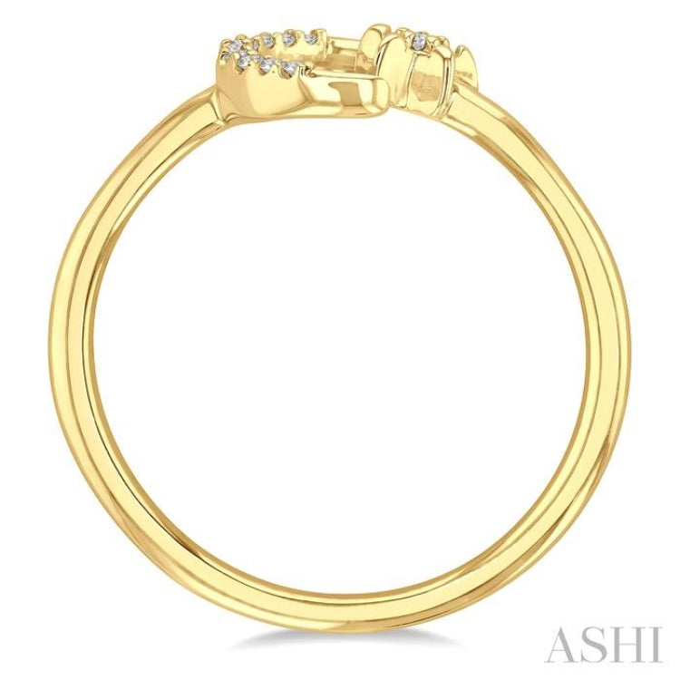 1/20 Ctw Petite Crescent and Star Round Cut Diamond Stackable Fashion Ring in 10K Yellow Gold