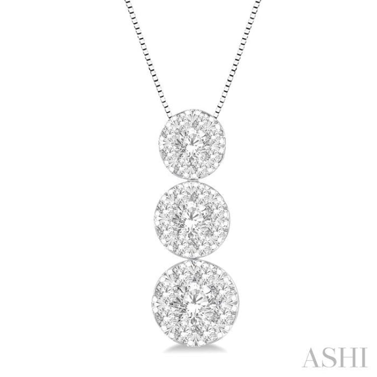 1/3 Ctw Lovebright 3 stone Essential Round Cut Diamond Pendant with Chain in 14K White Gold