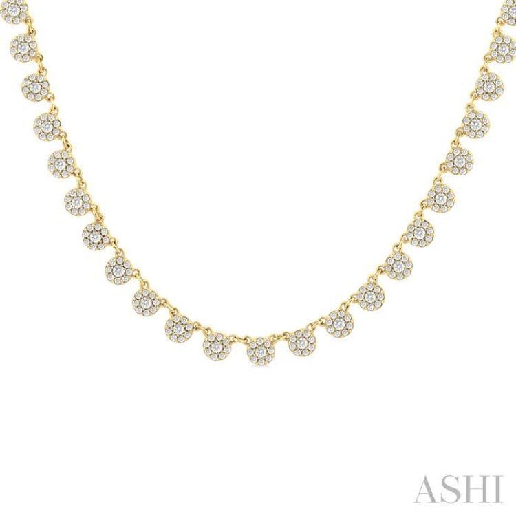 1 1/4 Ctw Halfway Floral Motif Round Cut Diamond Cluster Necklace in 14K Yellow Gold