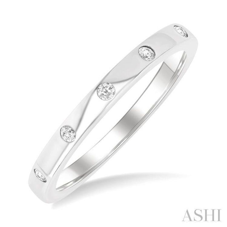 1/4 Ctw Spaced Round Cut Diamond Fashion Band in 14K White Gold