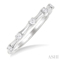 1/5 Ctw Bamboo Shoot Inspired Round Cut Diamond Fashion Ring in 14K White Gold