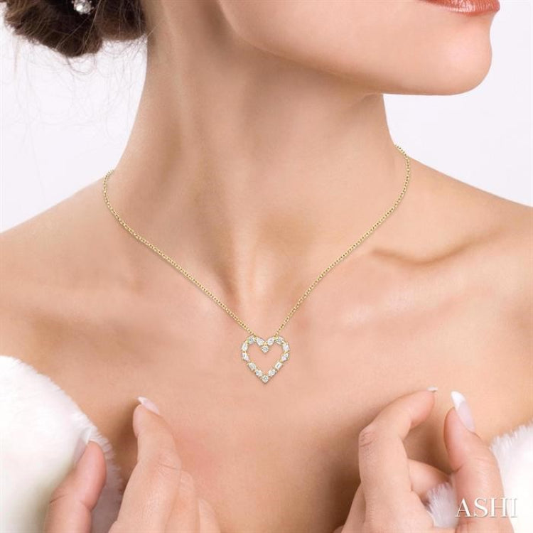 1 Ctw Heart Shape Mixed Diamond Cut Fashion Pendant With Chain in 14K Yellow Gold