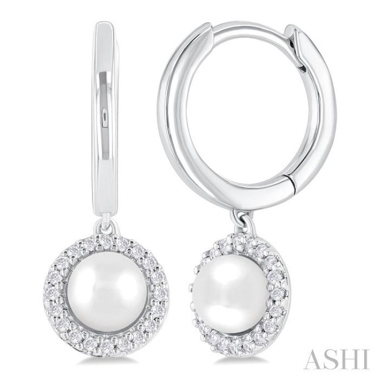 1/8 Ctw Petite 5.5 MM Cultured Pearl and Round Cut Diamond Halo Fashion Huggies in 10K White Gold