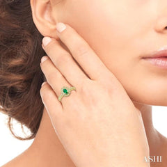 5x3 MM Oval Shape Emerald and 1/10 Ctw Single Cut Diamond Ring in 14K Yellow Gold.