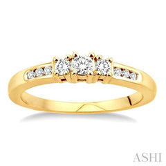 1/4 Ctw Nine Stone Round Cut Diamond Engagement Ring in 14K Yellow Gold