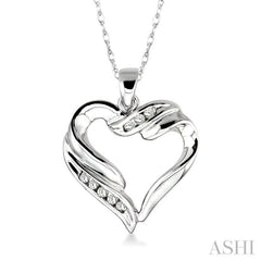 1/10 Ctw Round Cut Diamond Heart Pendant in 10K White Gold with Chain