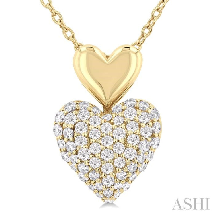 1/4 Ctw Heart Shape Pave Set Round Cut Diamond Fashion Pendant With Chain in 10K Yellow Gold