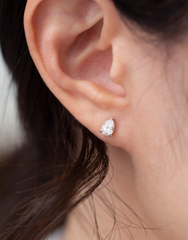14k White Gold Pear Shape Lab-Grown Diamond Studs